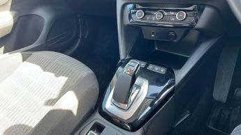 Vauxhall Corsa Electric 50kWh SE Premium Hatchback 5dr Electric Auto (136 ps)