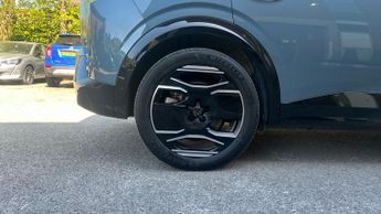 Peugeot 3008 73kWh GT SUV 5dr Electric Auto (210 ps)