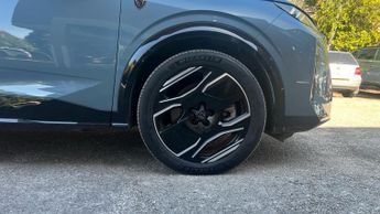 Peugeot 3008 73kWh GT SUV 5dr Electric Auto (210 ps)