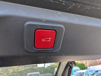 Peugeot 3008 73kWh GT SUV 5dr Electric Auto (210 ps)