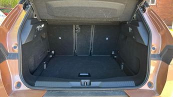 Vauxhall Grandland 1.2 Ultimate SUV 5dr Petrol Hybrid e-DCT Euro 6 (s/s) (136 ps)