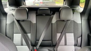 Vauxhall Grandland 1.2 Ultimate SUV 5dr Petrol Hybrid e-DCT Euro 6 (s/s) (145 ps)