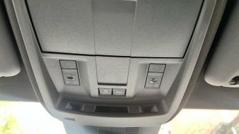 Vauxhall Grandland 1.2 Ultimate SUV 5dr Petrol Hybrid e-DCT Euro 6 (s/s) (145 ps)