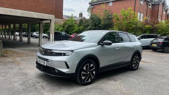 Vauxhall Grandland 1.2 Ultimate SUV 5dr Petrol Hybrid e-DCT Euro 6 (s/s) (145 ps)