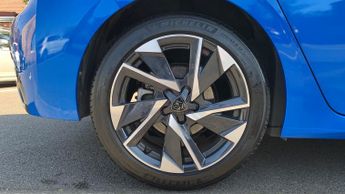 Peugeot 308 1.2 PureTech Allure Premium Hatchback 5dr Petrol EAT Euro 6 (s/s