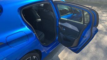 Peugeot 308 1.2 PureTech Allure Premium Hatchback 5dr Petrol EAT Euro 6 (s/s