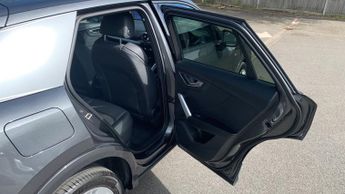 Audi Q2 1.5 TFSI CoD 35 S line SUV 5dr Petrol S Tronic Euro 6 (s/s) (150