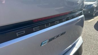Peugeot 3008 73kWh GT SUV 5dr Electric Auto (210 ps)