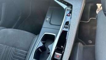 Peugeot 3008 73kWh GT SUV 5dr Electric Auto (210 ps)