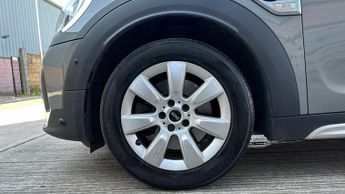 Mini Countryman 1.5 10kWh Cooper SE Classic SUV 5dr Petrol Plug-in Hybrid Auto A