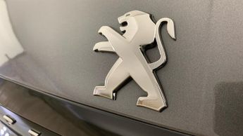 Peugeot 208 1.2 PureTech Allure Hatchback 5dr Petrol EAT Euro 6 (s/s) (130 p