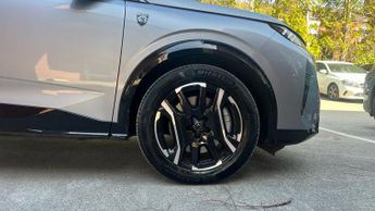 Peugeot 3008 73kWh GT SUV 5dr Electric Auto (210 ps)