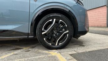 Peugeot 3008 73kWh GT SUV 5dr Electric Auto (210 ps)
