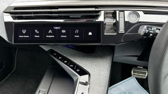 Peugeot 3008 73kWh GT SUV 5dr Electric Auto (210 ps)