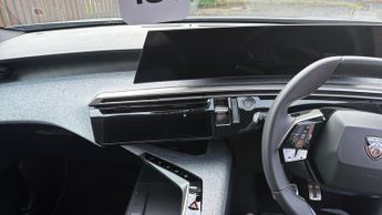 Peugeot 3008 73kWh GT SUV 5dr Electric Auto (210 ps)