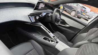 Peugeot 3008 73kWh GT SUV 5dr Electric Auto (210 ps)