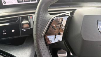 Peugeot 3008 73kWh GT SUV 5dr Electric Auto (210 ps)