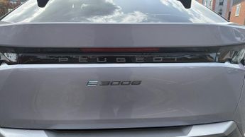 Peugeot 3008 73kWh GT SUV 5dr Electric Auto (210 ps)