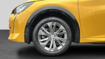 Peugeot 208 50kWh Allure Hatchback 5dr Electric Auto (136 ps)