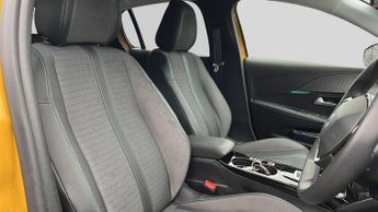 Peugeot 208 50kWh Allure Hatchback 5dr Electric Auto (136 ps)