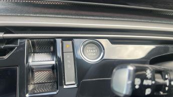 Peugeot 3008 73kWh GT SUV 5dr Electric Auto (210 ps)