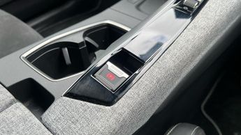Peugeot 3008 73kWh GT SUV 5dr Electric Auto (210 ps)