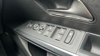 Peugeot 3008 73kWh GT SUV 5dr Electric Auto (210 ps)