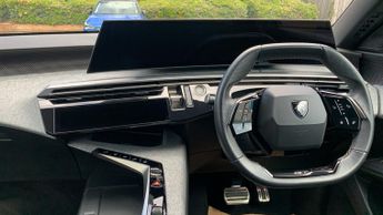 Peugeot 5008 73kWh GT SUV 5dr Electric Auto (210 ps)