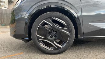 Peugeot 5008 73kWh GT SUV 5dr Electric Auto (210 ps)