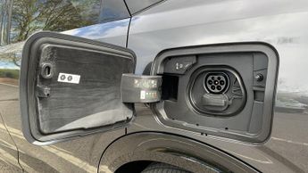 Peugeot 5008 73kWh GT SUV 5dr Electric Auto (210 ps)