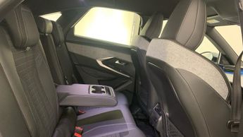 Peugeot 3008 73kWh GT SUV 5dr Electric Auto (210 ps)