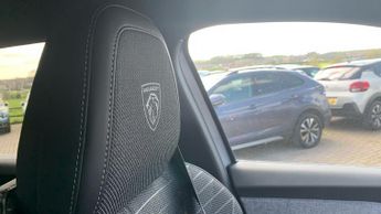 Peugeot 3008 73kWh GT SUV 5dr Electric Auto (210 ps)