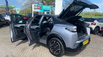 Peugeot 3008 73kWh GT SUV 5dr Electric Auto (210 ps)