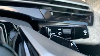 Peugeot 3008 73kWh GT SUV 5dr Electric Auto (210 ps)