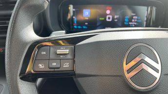 Citroen Berlingo 52kWh PLUS M MPV 5dr Electric Auto (7.4kW Charger) (136 ps)
