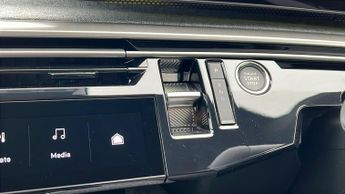 Peugeot 3008 73kWh GT SUV 5dr Electric Auto (210 ps)