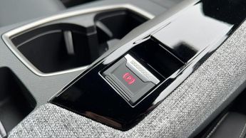 Peugeot 3008 73kWh GT SUV 5dr Electric Auto (210 ps)