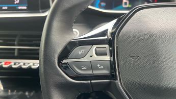 Peugeot 2008 50kWh Allure Premium SUV 5dr Electric Auto (136 ps)