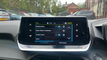 Peugeot 2008 50kWh Allure Premium SUV 5dr Electric Auto (136 ps)