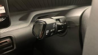 Citroen C3 1.2 Hybrid MAX Hatchback 5dr Petrol Hybrid e-DSC Euro 6 (s/s) (1