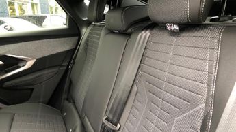 Peugeot 3008 73kWh GT SUV 5dr Electric Auto (210 ps)