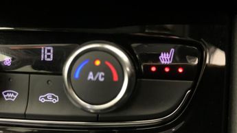 Vauxhall Grandland 1.2 Turbo Elite SUV 5dr Petrol Auto Euro 6 (s/s) (130 ps)