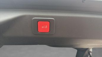 Peugeot 3008 SUV 1.2 GT SUV 5dr Petrol Hybrid e-DSC6 Euro 6 (s/s) (136 ps)
