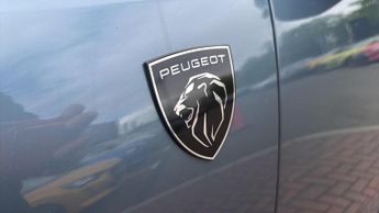 Peugeot 3008 SUV 1.2 GT SUV 5dr Petrol Hybrid e-DSC6 Euro 6 (s/s) (136 ps)