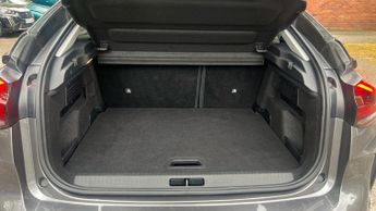 Citroen C4 50kWh Shine Hatchback 5dr Electric Auto (136 ps)