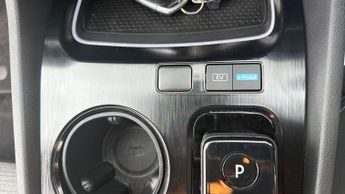 Nissan X-Trail 1.5 h e-POWER N-Connecta SUV 5dr Petrol Hybrid Auto e-4ORCE Euro