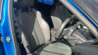 Peugeot 2008 50kWh GT SUV 5dr Electric Auto (7kW Charger) (136 ps)