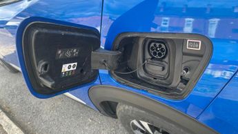 Peugeot 2008 50kWh GT SUV 5dr Electric Auto (7kW Charger) (136 ps)