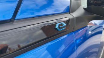Peugeot 2008 50kWh GT SUV 5dr Electric Auto (7kW Charger) (136 ps)