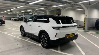 Vauxhall Grandland 1.2 Ultimate SUV 5dr Petrol Hybrid e-DCT Euro 6 (s/s) (136 ps)